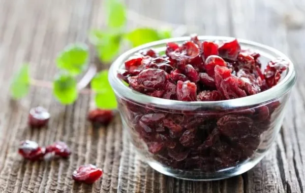 Dried cherries